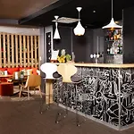 Ibis 3*