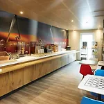Ibis فندق