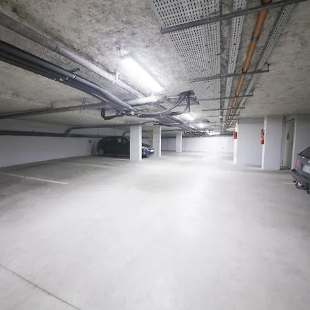 Ibis 3*