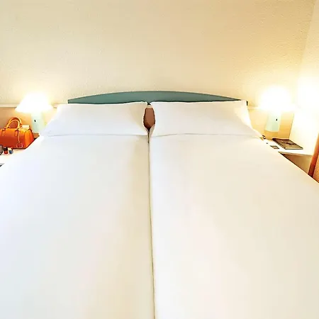 Ξενοδοχείο Ibis 3*