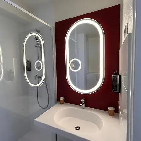 Ibis 3*