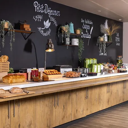 Ibis 3*