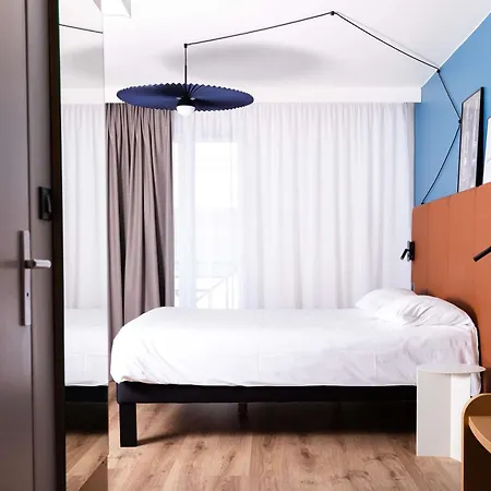 Ibis 3*
