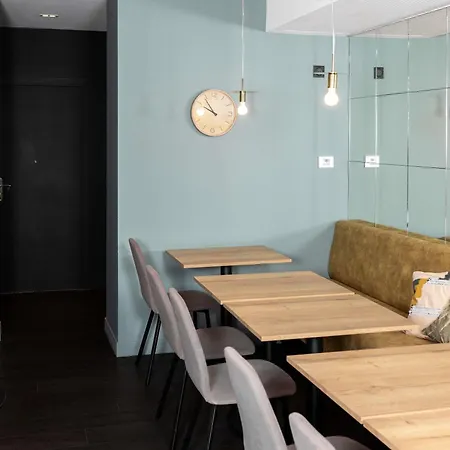 Ibis 3*