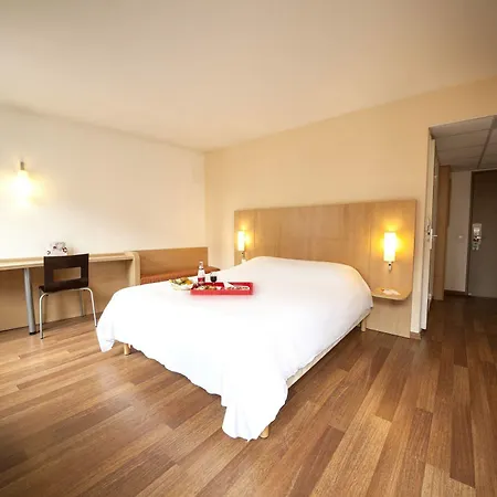 Ibis 3* ואלנסיין